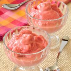 Frozen Strawberry Yogurt